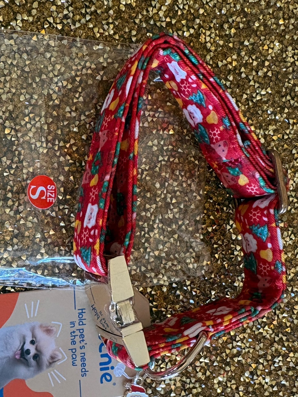 Festive NWT Red Small Dog Collar with Holiday Print. Size Small Dog